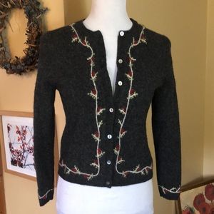 Vtg 90’s PARAPHRASE  Size Small Medium Cardigan 100% Lambswool 
Embrodered Cozy